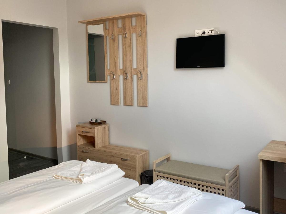 Kis Szieszta Panzio Bed & Breakfast Balatonboglar Exterior photo